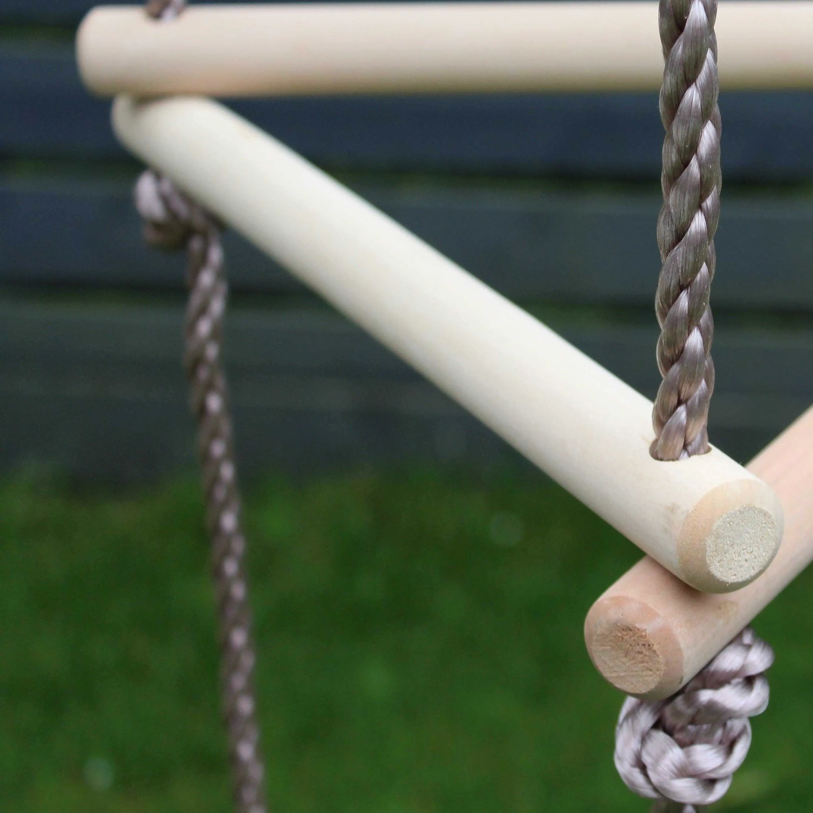 Go Wild Hanging Triangle Rope Ladder