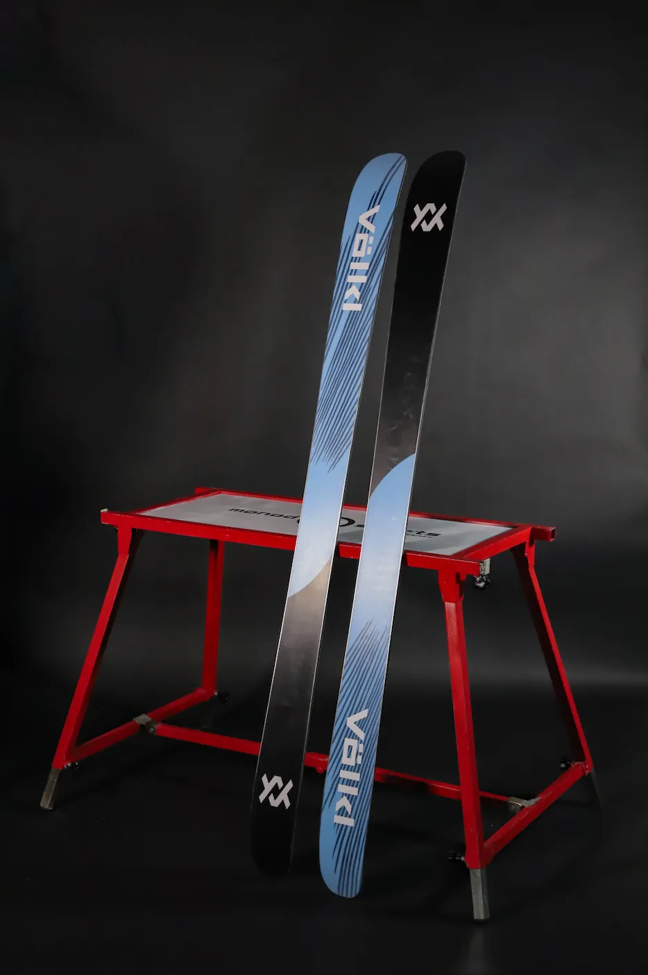 Revolt 104 Skis 2024